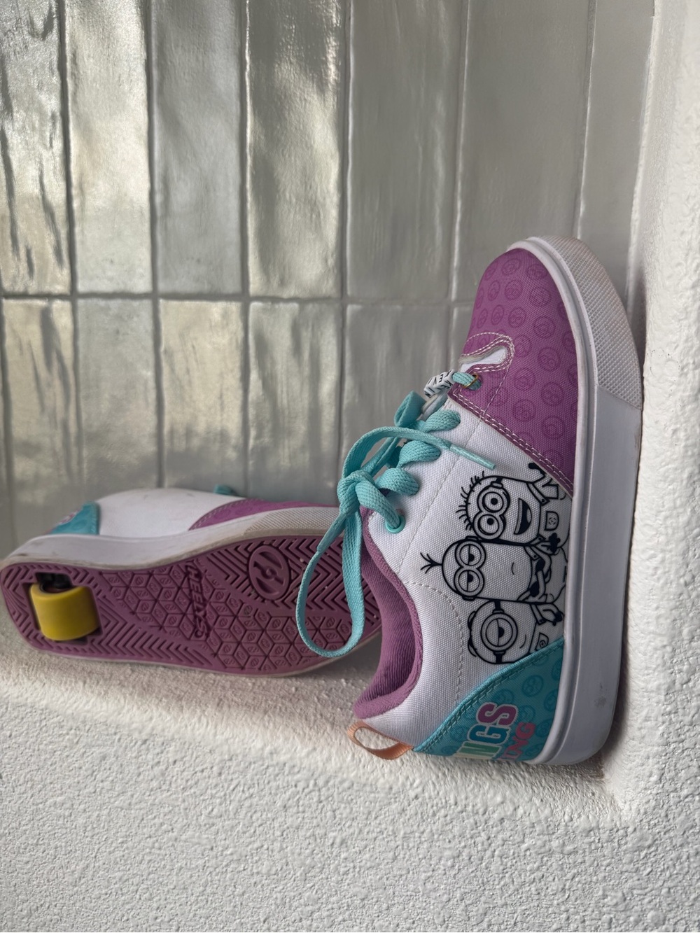 Kids Purple & Teal Minions Heely Skate Shoes